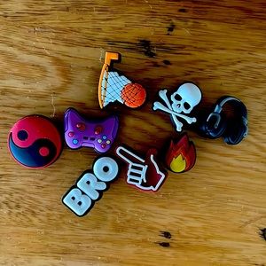 Crocs Jibits 8 in total